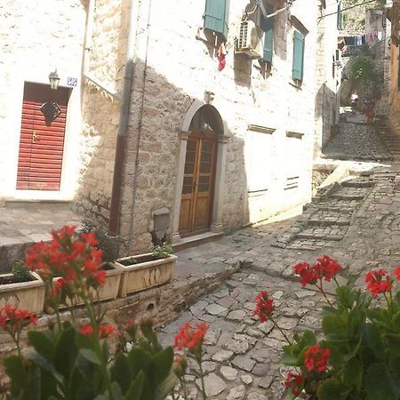 Apartment Ozana Kotor Kültér fotó
